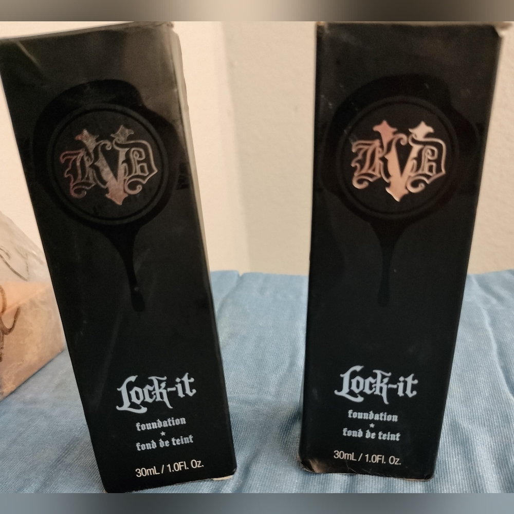 Cat Von DLock-It Full-Coverage Long-Wear Matte Liquid Foundation 42 Light Neutr